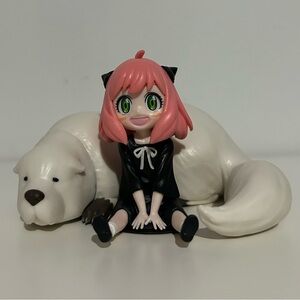 Authentic spy x family Anya and Bond Forger 2 figure set.